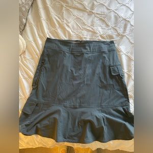 Royal Robbins, women’s skirt, slate blue size 10